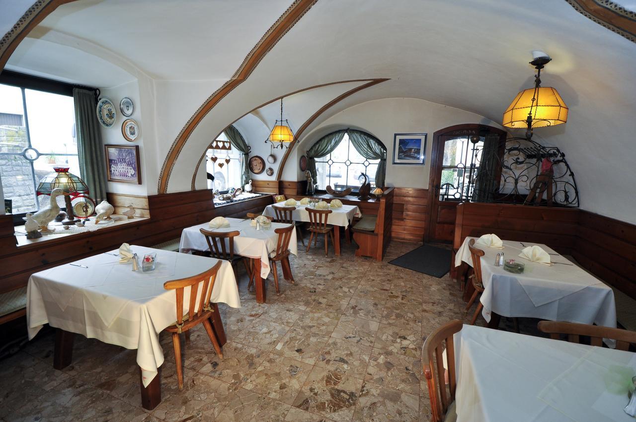 Gasthof Tell Paternion Esterno foto